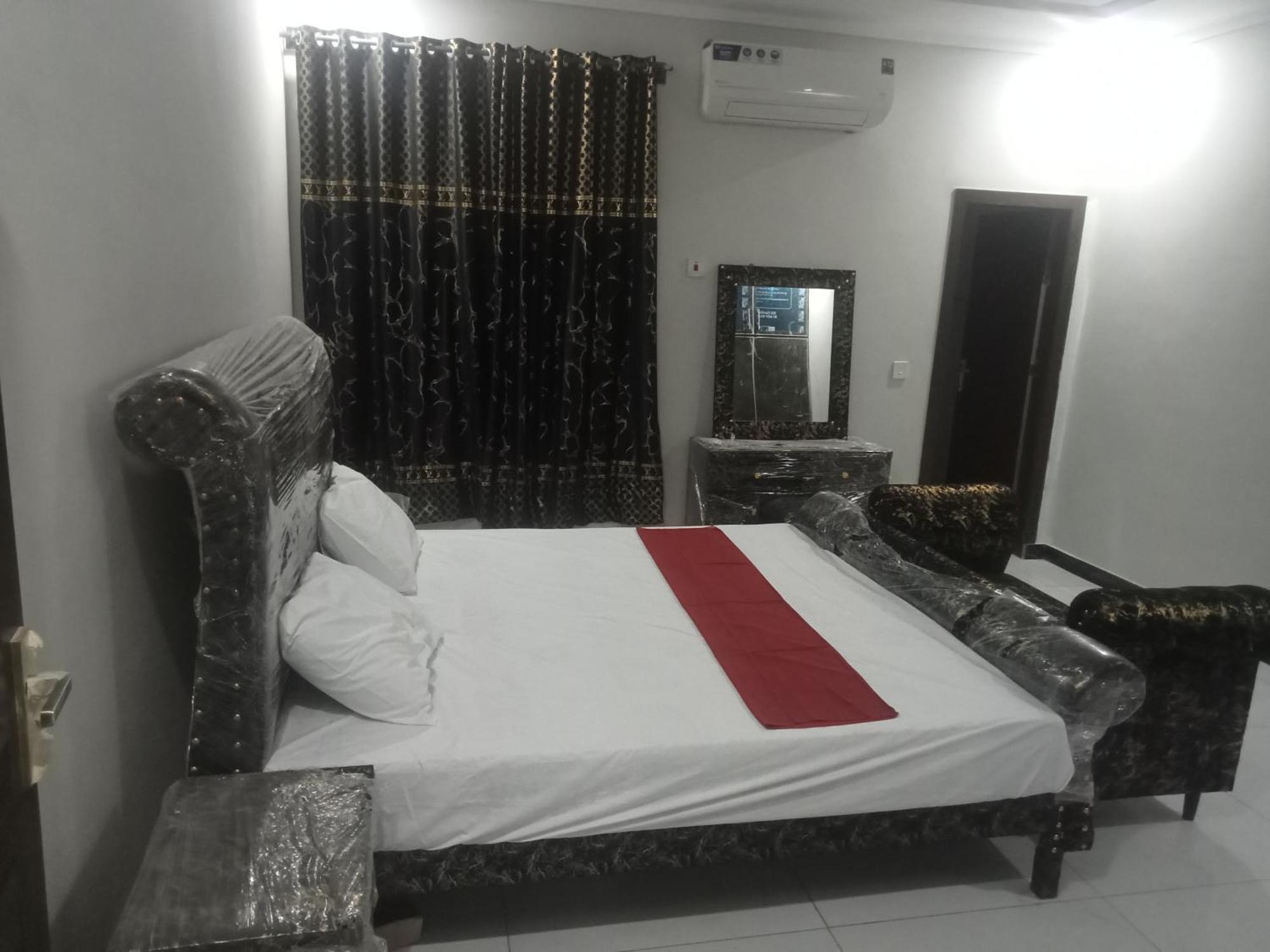 Ryazm Guest House Rawalpindi Ngoại thất bức ảnh