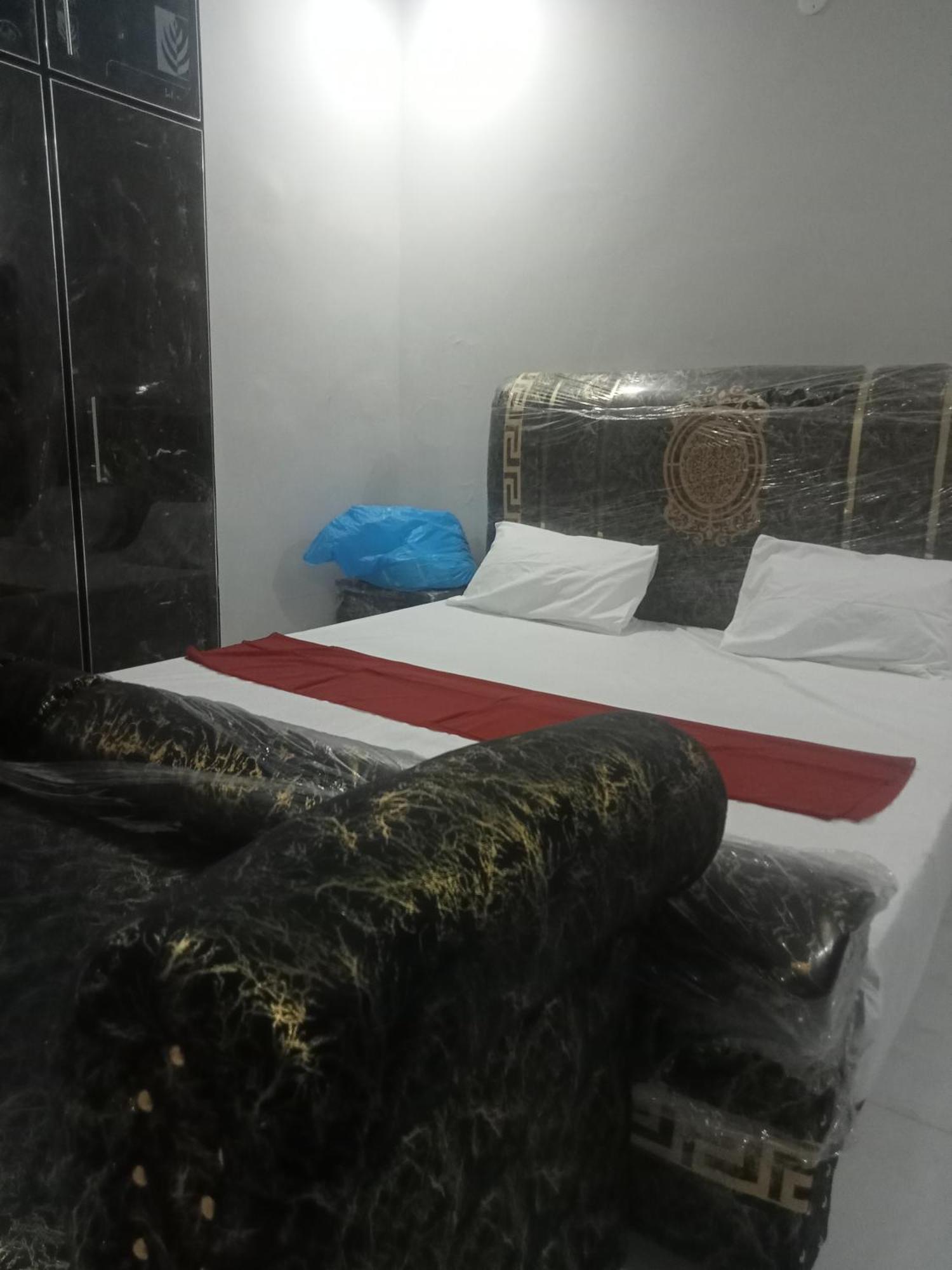Ryazm Guest House Rawalpindi Ngoại thất bức ảnh