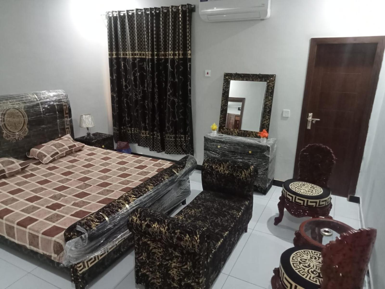 Ryazm Guest House Rawalpindi Ngoại thất bức ảnh